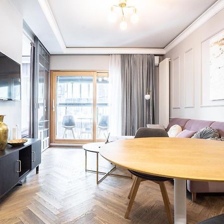 Vipwarsawapartments Sapphire Mennica Residence Buitenkant foto