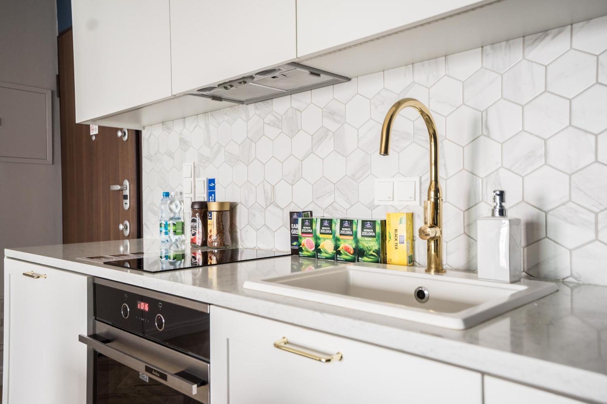 Vipwarsawapartments Sapphire Mennica Residence Buitenkant foto